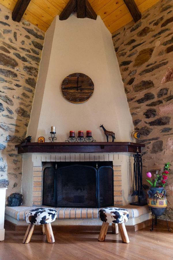 Pensjonat Luxury House In The Hills Sparta Zewnętrze zdjęcie