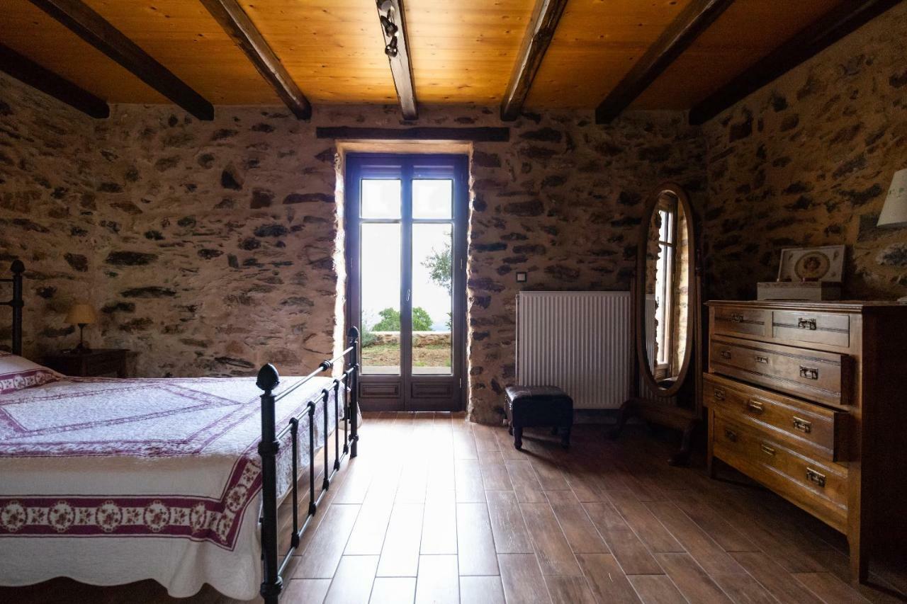 Pensjonat Luxury House In The Hills Sparta Zewnętrze zdjęcie