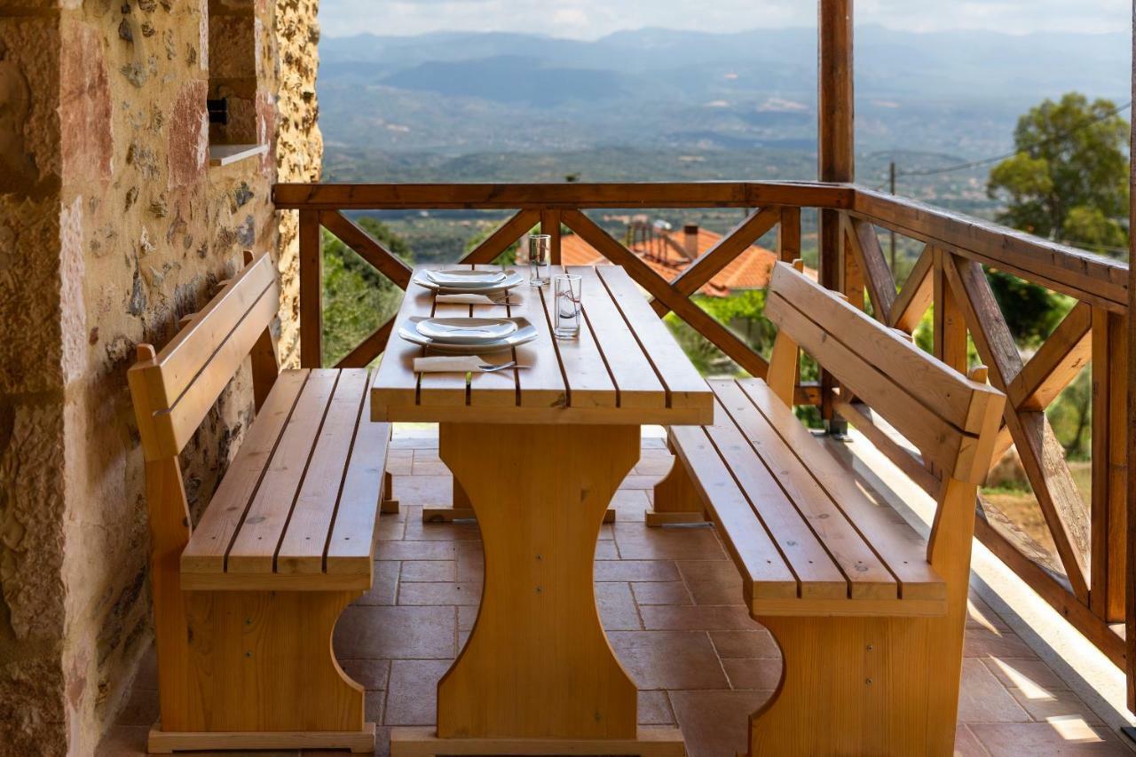 Pensjonat Luxury House In The Hills Sparta Zewnętrze zdjęcie