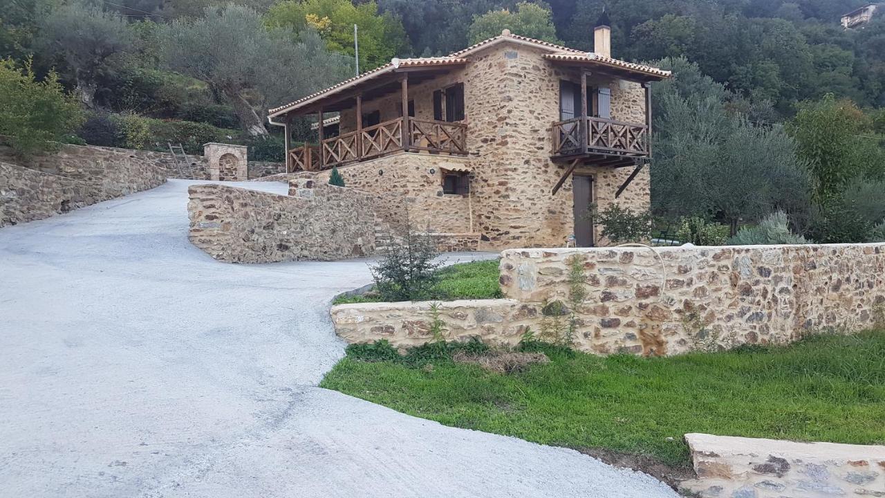 Pensjonat Luxury House In The Hills Sparta Zewnętrze zdjęcie